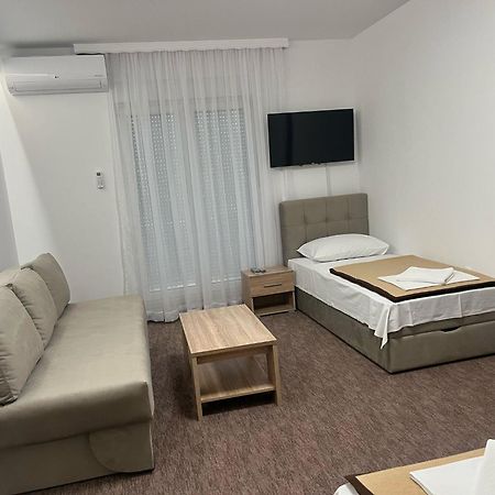Motel Aura Mostar Extérieur photo