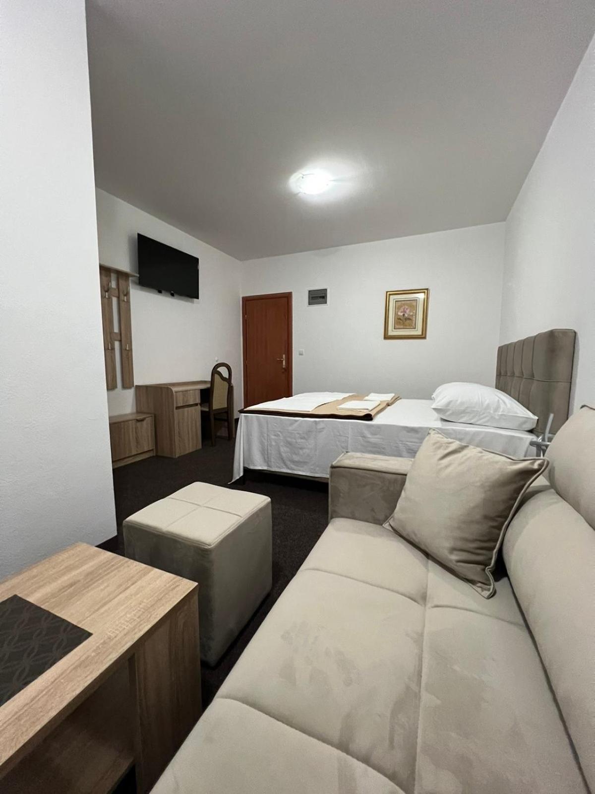 Motel Aura Mostar Extérieur photo
