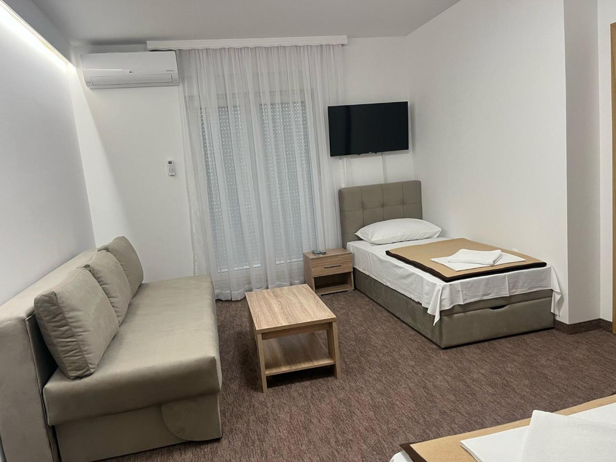 Motel Aura Mostar Extérieur photo