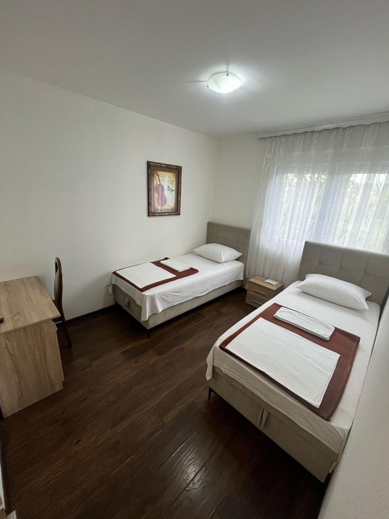 Motel Aura Mostar Extérieur photo