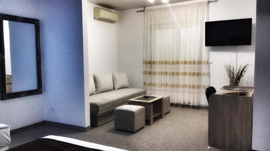 Motel Aura Mostar Extérieur photo